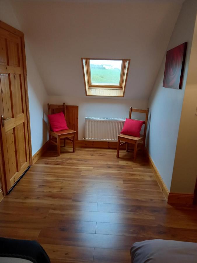 A New U Country Cottage Clynacartan Экстерьер фото